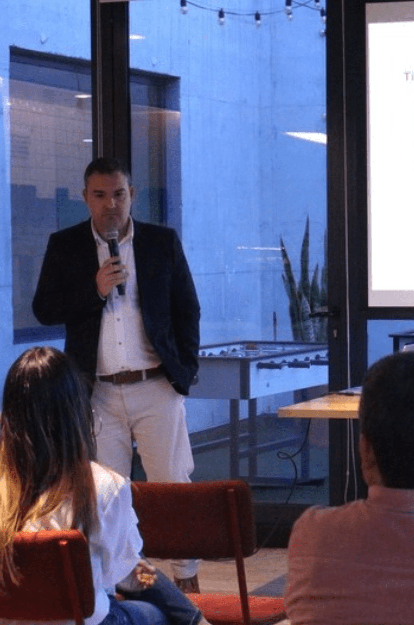 Alirio Coutinho, Estratega Digital B2B